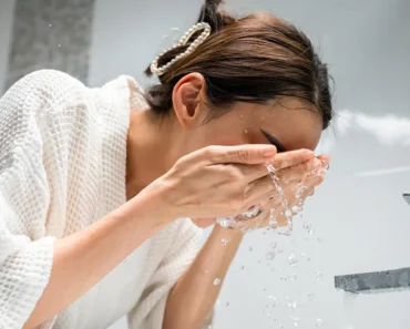 22-year-old goes viral for never washing her face