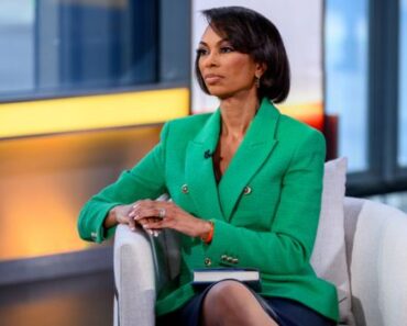Once hailed as a “warrior of faith” among conservatives, Faulkner now faces mounting accusations, multi-million-dollar lawsuits, and misleading claims that reveal a very different story. Is she just a victim of media spin—or has she been manipulating trust under the guise of “faith and truth”? In Fox’s world, the brightest halos often cast the darkest shadows…