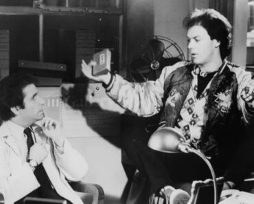 HT13. Night Shift: Surprising secrets about the 80s cult comedy See More – Daily News