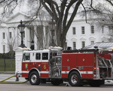 HT1. 30 Minutes Ago At The White House Emergency Unit. Russian Government Accused as President Donald Trump Is – Daily News
